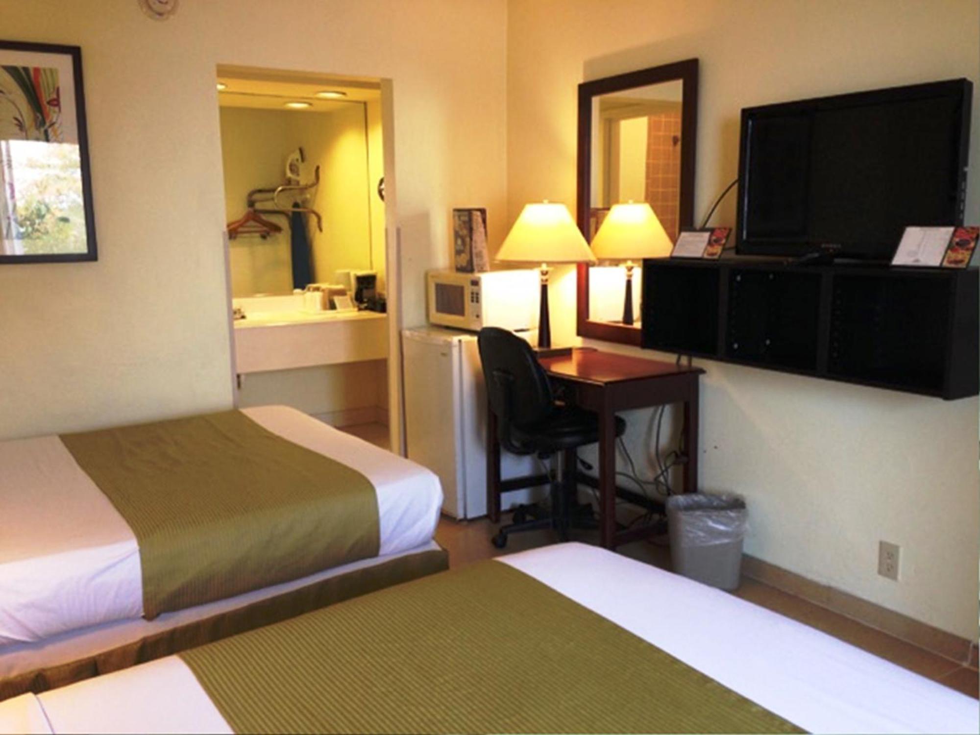 Days Inn By Wyndham Irving Grapevine Dfw Airport North Εξωτερικό φωτογραφία
