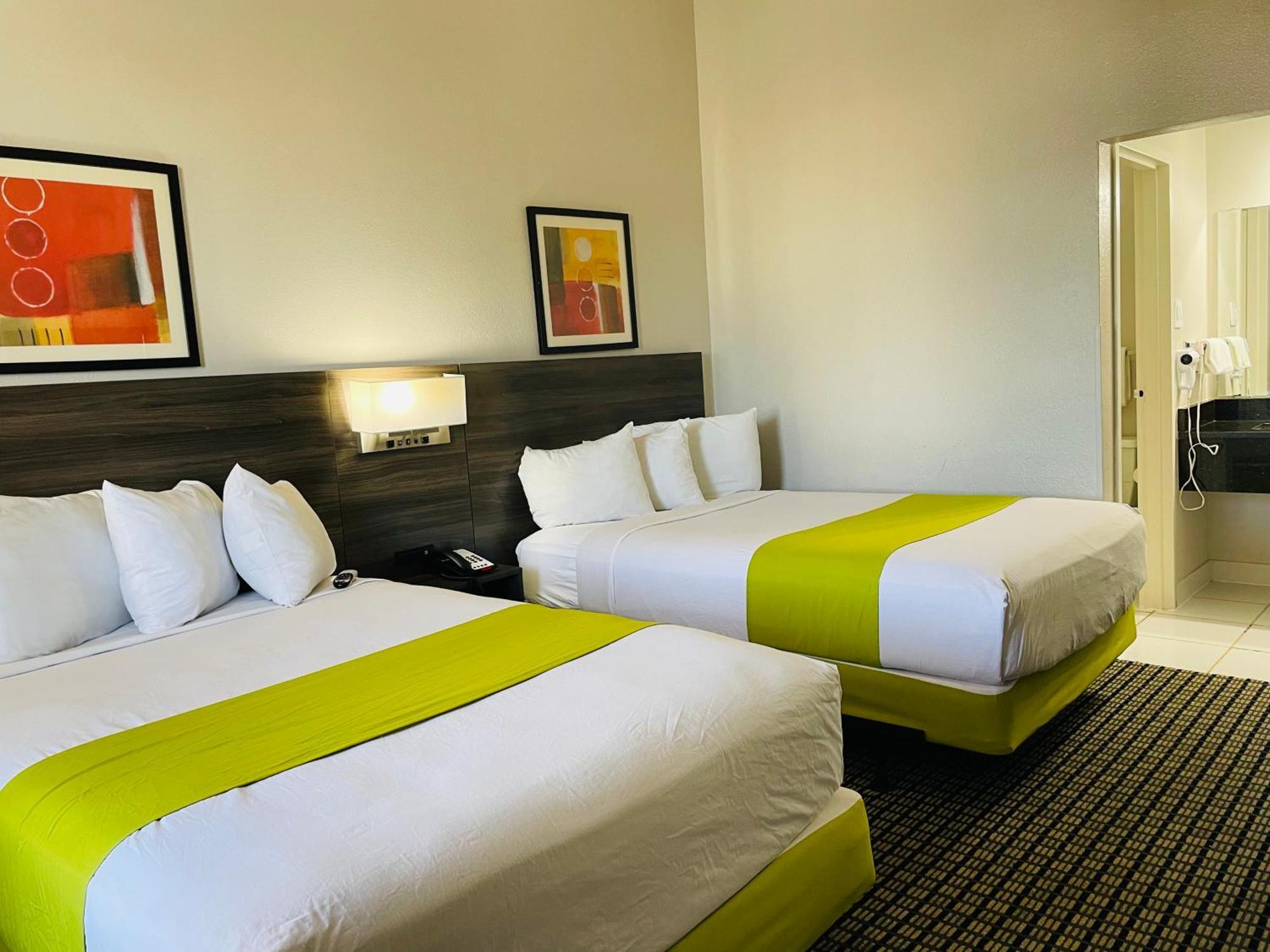 Days Inn By Wyndham Irving Grapevine Dfw Airport North Εξωτερικό φωτογραφία