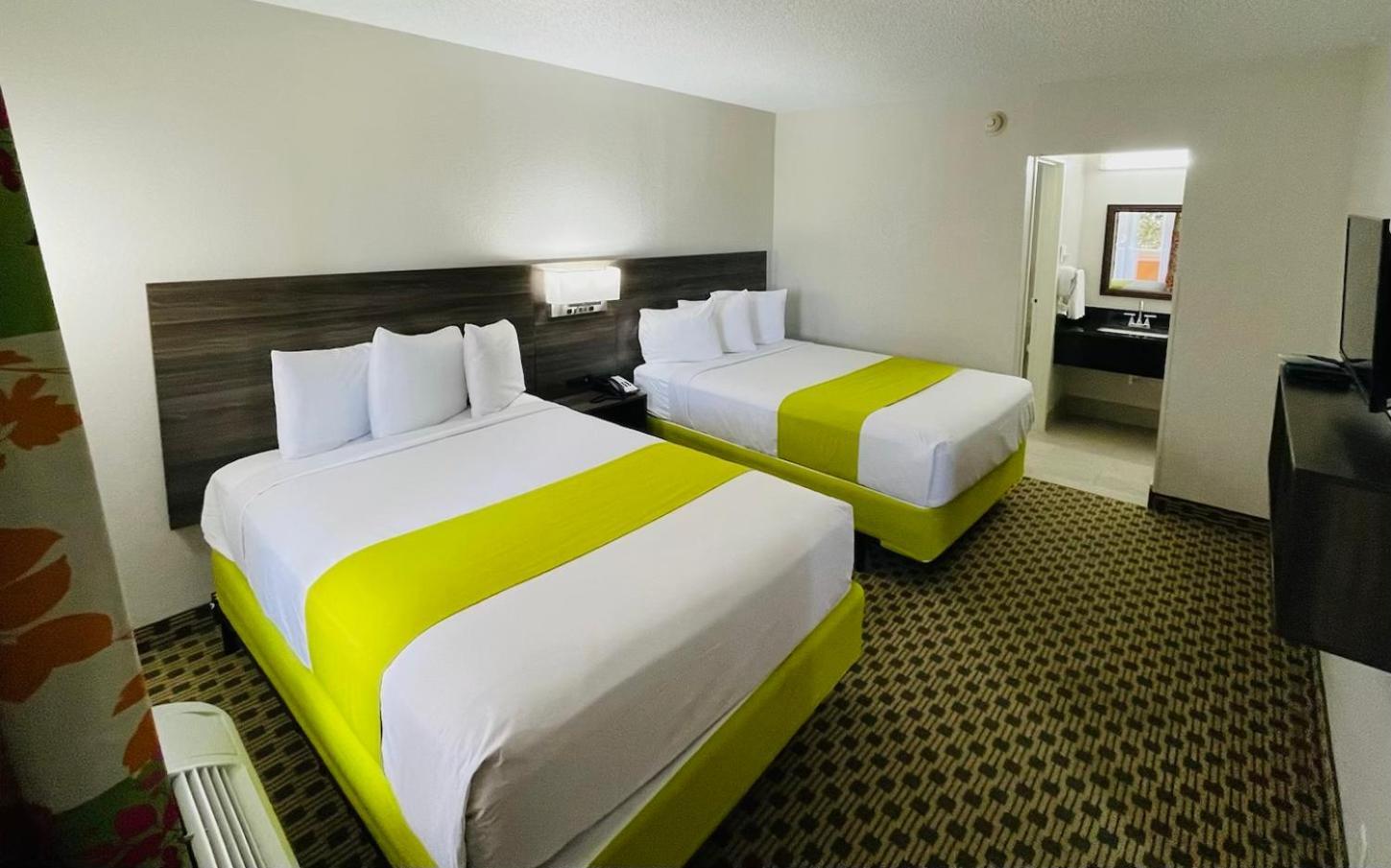 Days Inn By Wyndham Irving Grapevine Dfw Airport North Εξωτερικό φωτογραφία