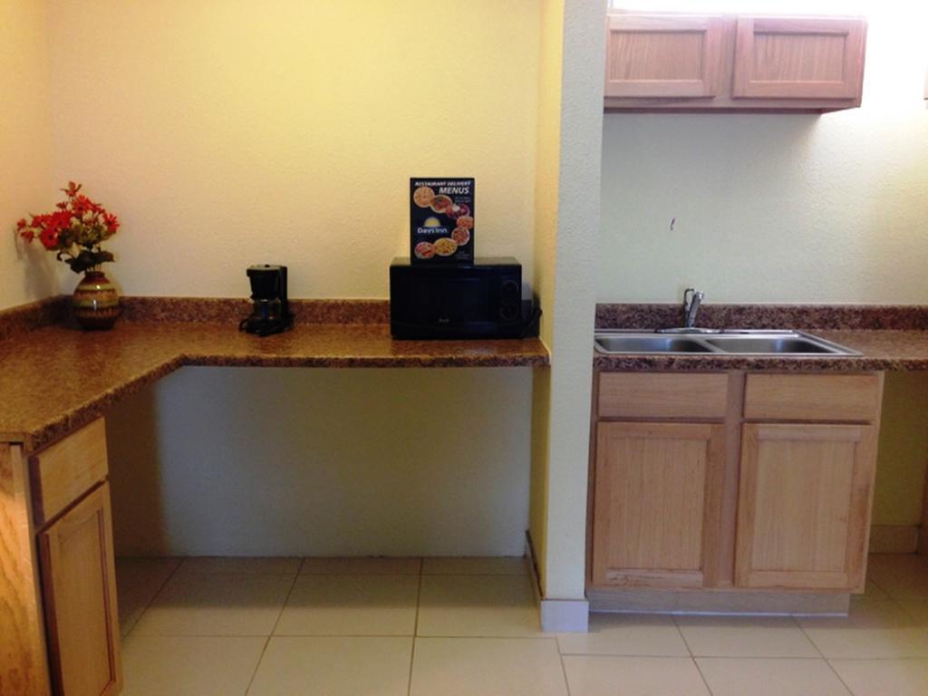 Days Inn By Wyndham Irving Grapevine Dfw Airport North Εξωτερικό φωτογραφία